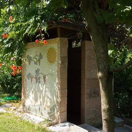 Formica Townhouse *