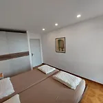 Formica Townhouse *